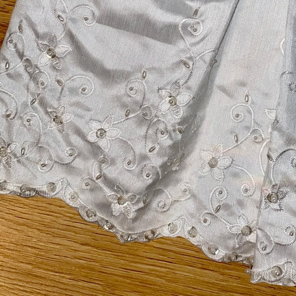 White dress and bonnet for baby girls size 24 months - Picture 3 of 8